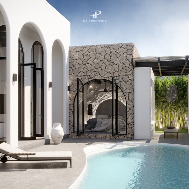 ISOLA Villa pool view